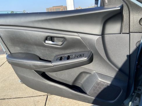 Used 2024 Nissan Sentra SV image 45