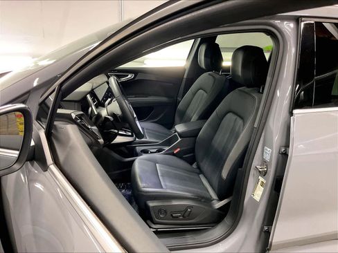 Used 2023 Audi Q4 e-tron Premium Plus w/ Premium Plus image 25