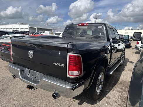 Used 2016 RAM 1500 Laramie AWD/4WD image 10