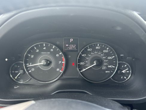 Used 2012 Subaru Outback 2.5i Limited w/ Moonroof Pkg image 12