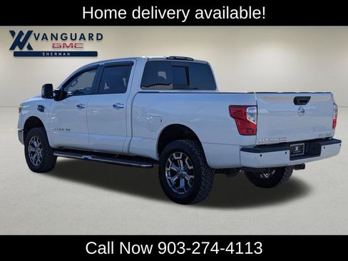 Used 2018 Nissan Titan SV w/ SV Convenience Package image 8