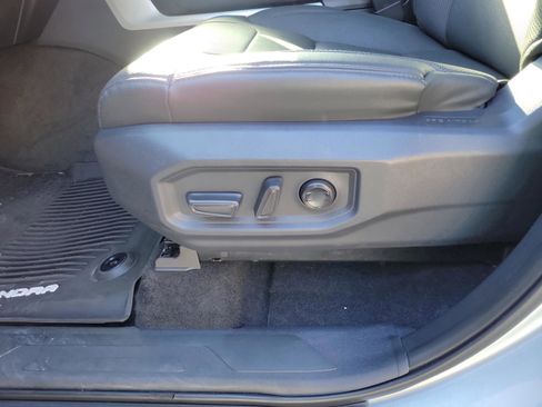 Used 2023 Toyota Tundra Limited w/ Power Package image 15