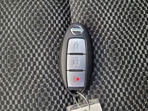 Used 2018 Nissan Rogue Sport SV image 32