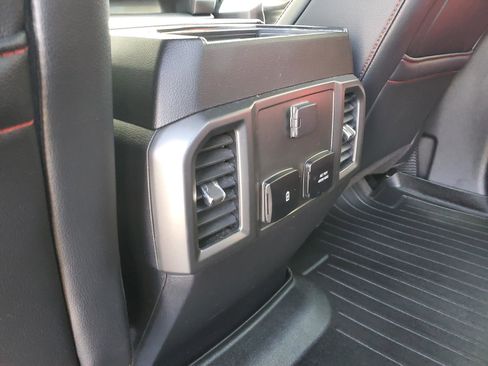 Used 2018 Ford F150 Lariat image 46