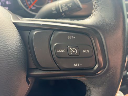 Used 2022 Jeep Gladiator Sport AWD/4WD image 24