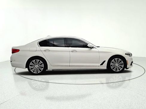 Used 2017 BMW 530i xDrive AWD/4WD image 8