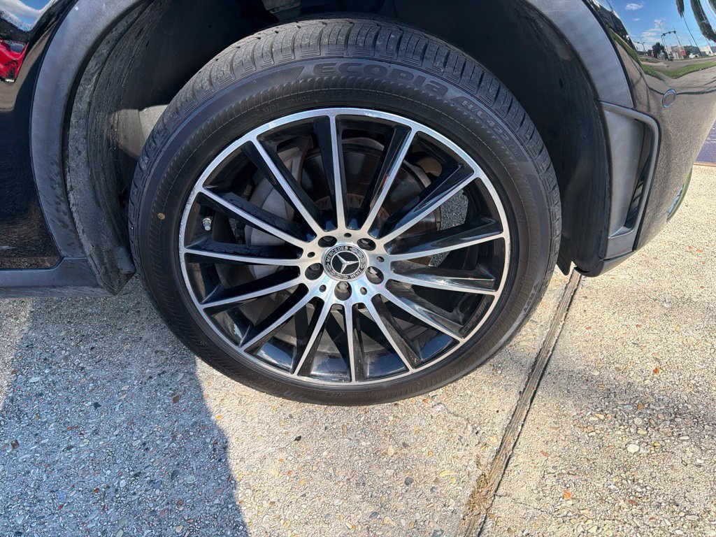 Used 2021 Mercedes-Benz GLC 300 image 24