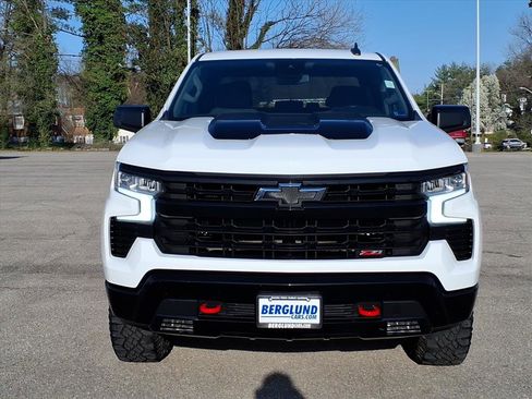 Used 2023 Chevrolet Silverado 1500 LT Trail Boss w/ Protection Package image 9