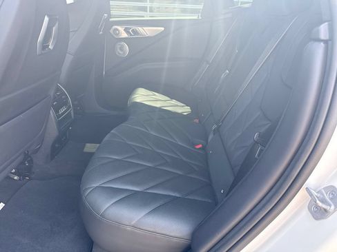 Used 2023 BMW XM AWD/4WD image 10