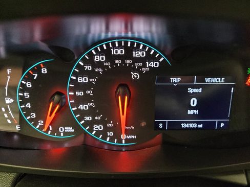 Used 2020 Chevrolet Trax LT FWD image 23