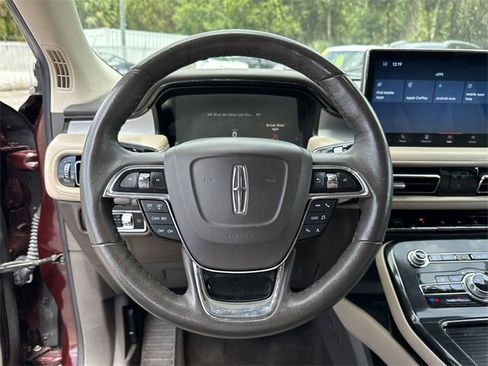 Used 2022 Lincoln Nautilus FWD image 35