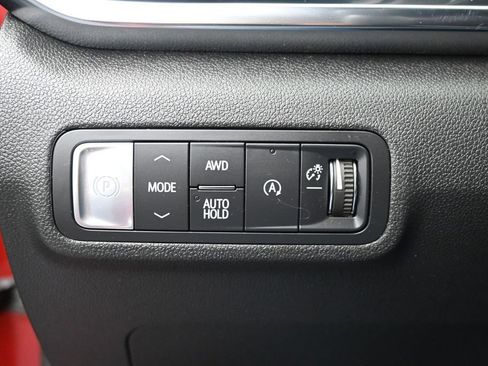 Used 2025 GMC Terrain Elevation w/ Elevation Premium Package AWD/4WD image 16