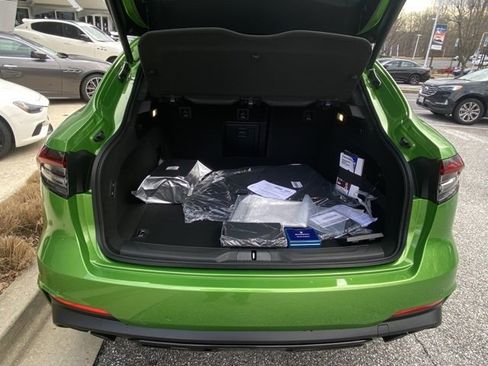 New 2023 Maserati Levante Modena image 9