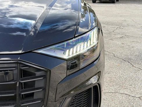 Used 2023 Audi Q8 Prestige image 9