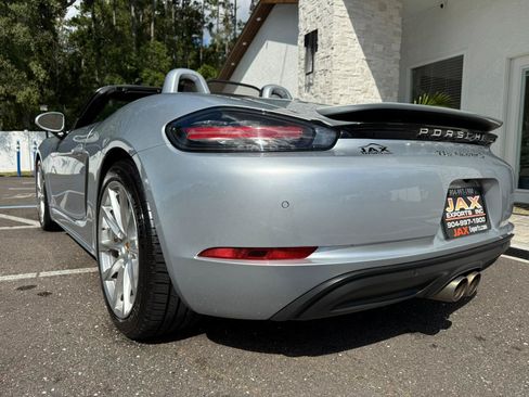 Used 2017 Porsche 718 Boxster S RWD image 3