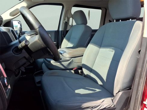 Used 2014 RAM 2500 SLT AWD/4WD image 18