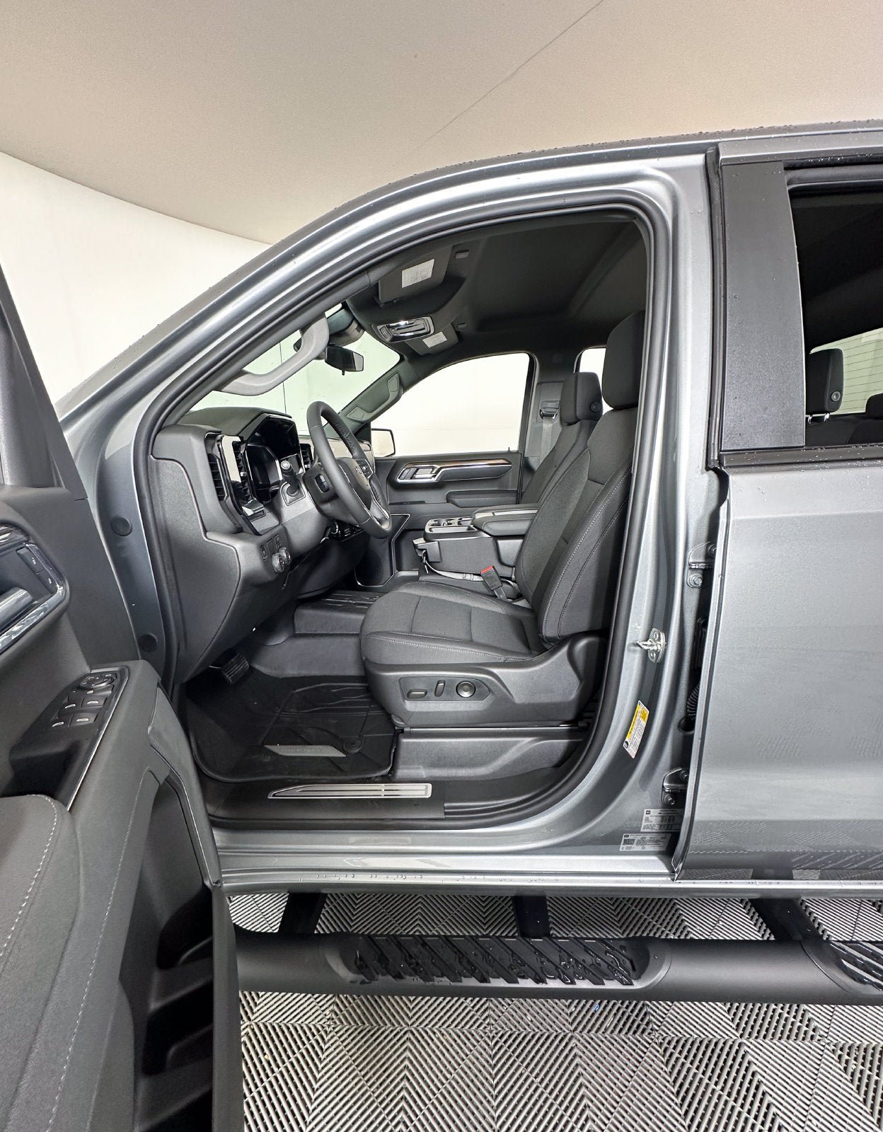 New 2026 Chevrolet Silverado 1500 RST w/ RST Select Package RWD image 7