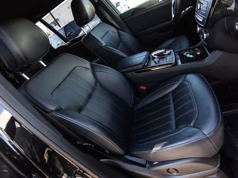 Used 2017 Mercedes-Benz GLS 450 4MATIC image 43