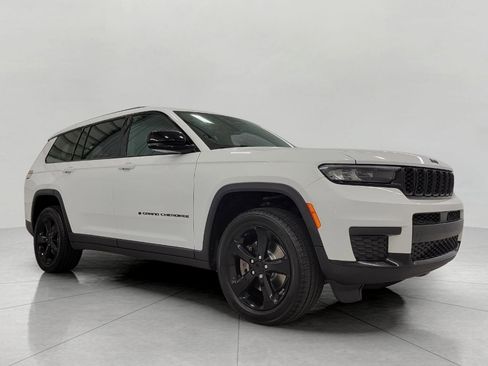 Used 2021 Jeep Grand Cherokee L Laredo AWD/4WD image 1
