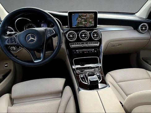 Used 2018 Mercedes-Benz GLC 300 image 8