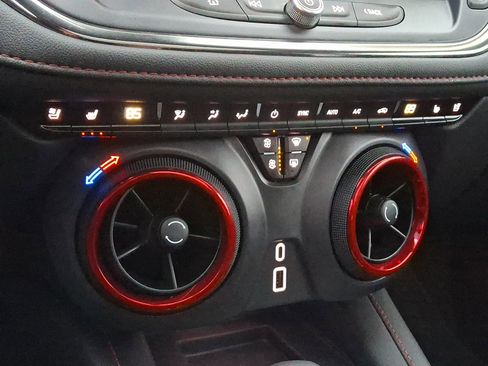 Used 2025 Chevrolet Blazer RS w/ Driver Confidence II Package image 16