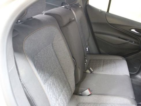 Used 2022 Chevrolet Equinox LT FWD image 9