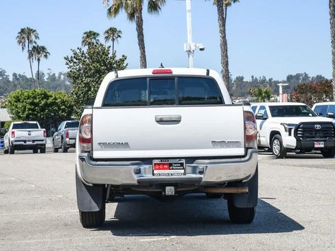 Used 2015 Toyota Tacoma PreRunner w/ SR5 Package RWD image 8