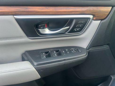 Used 2018 Honda CR-V Touring image 33