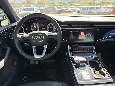Used 2025 Audi Q7 2.0T Premium Plus AWD/4WD image 25