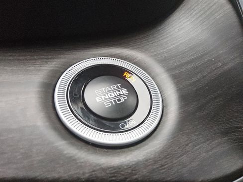 New 2025 Jeep Grand Cherokee Limited image 23