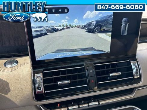 Used 2022 Lincoln Navigator Reserve image 31