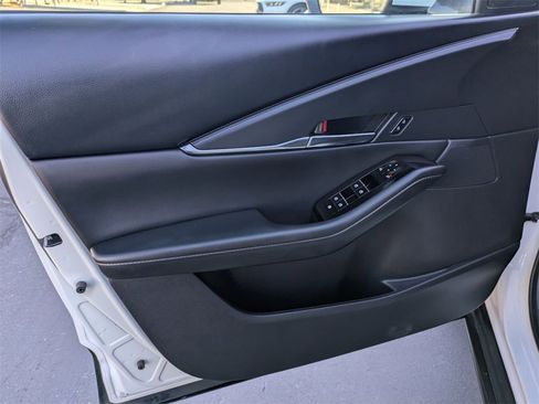 Used 2025 MAZDA CX-30 AWD 2.5 S w/ Preferred Package image 11