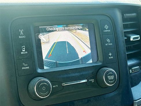 Used 2022 RAM 2500 Tradesman w/ Chrome Appearance Group image 15