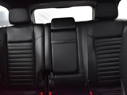 Used 2019 Jeep Grand Cherokee Limited X RWD image 16