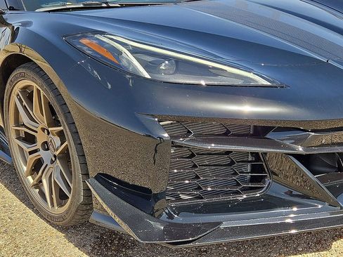 Used 2024 Chevrolet Corvette Z06 image 10