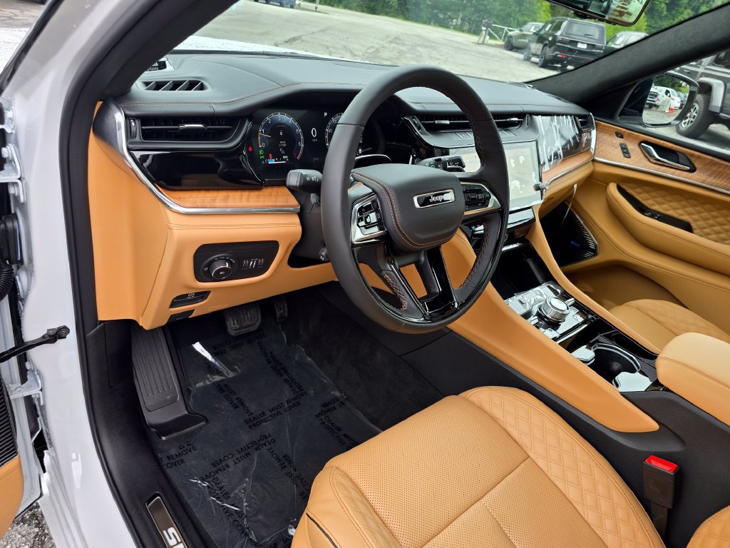 New 2027 Jeep Grand Cherokee Summit AWD/4WD image 24
