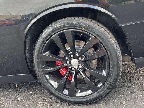 Used 2014 Dodge Challenger SRT8 w/ Harman/Kardon Audio Group RWD image 12