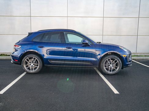 New 2026 Porsche Macan image 8