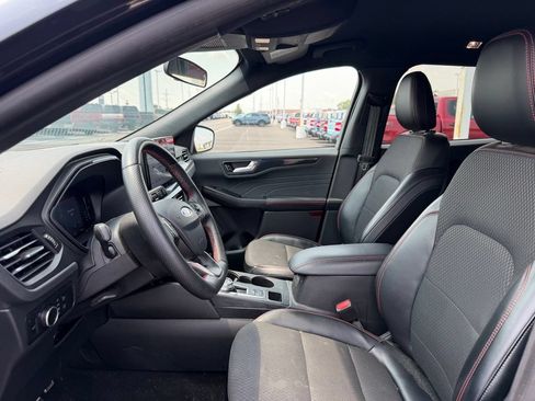 Used 2024 Ford Escape ST-Line w/ Tech Pack #1 AWD/4WD image 9