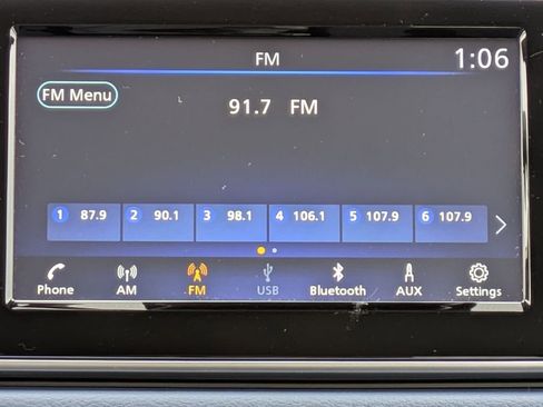 New 2025 Nissan Versa SV w/ Trunk Package FWD image 17