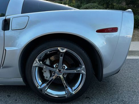 Used 2010 Chevrolet Corvette Grand Sport w/ Preferred Equipment Group RWD image 28