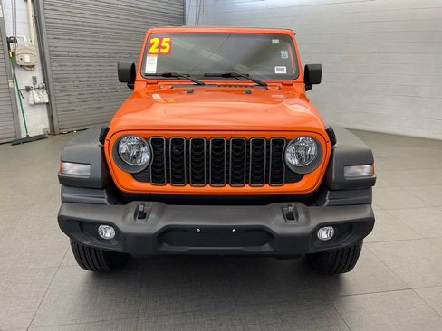 Certified 2025 Jeep Wrangler Sport AWD/4WD image 3