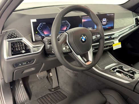 Used 2026 BMW X5 sDrive40i w/ Parking Assistance Package RWD image 4