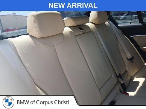 Used 2018 BMW 330i xDrive Sedan AWD/4WD image 11