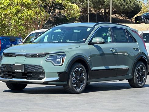 New 2026 Kia Niro Wave FWD image 8