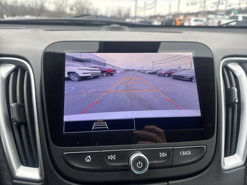 Used 2023 Chevrolet Malibu LT image 26