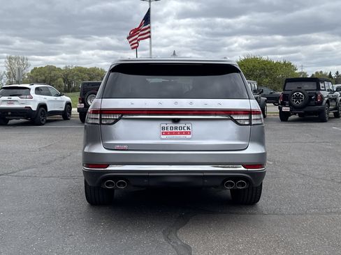 Used 2020 Lincoln Aviator Reserve w/ Equipment Group 202A AWD/4WD image 6