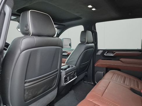 New 2026 GMC Sierra 2500 Denali Ultimate image 18