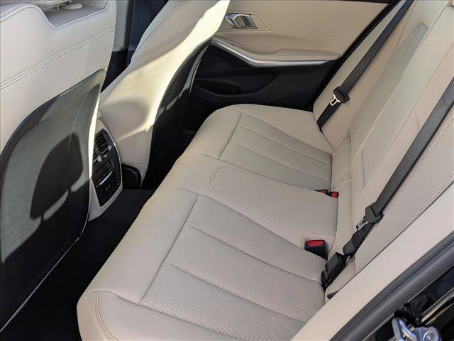 Used 2026 BMW 330i xDrive Sedan w/ M Sport Package AWD/4WD image 17