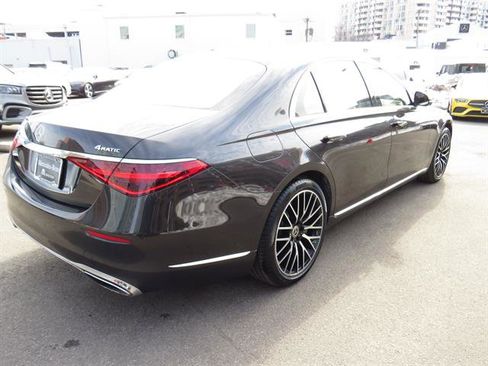 Certified 2022 Mercedes-Benz S 500 4MATIC image 4
